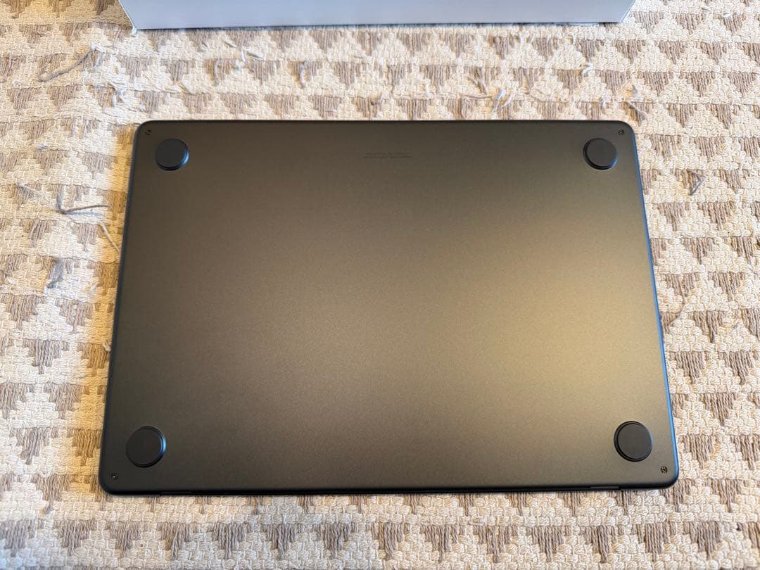 MacBook Air 13インチ ミッドナイト M2 8G 256G