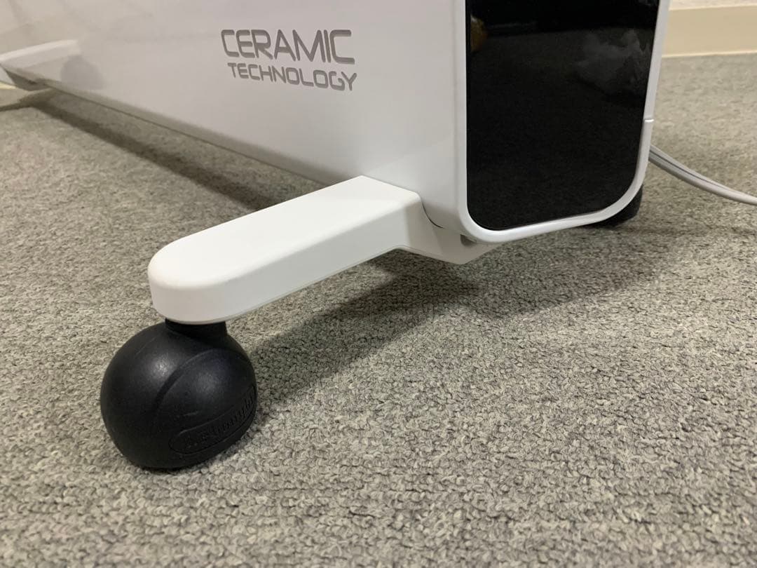 デロンギ　コンベクターヒーター　HXJ60L12-WH 2023年購入