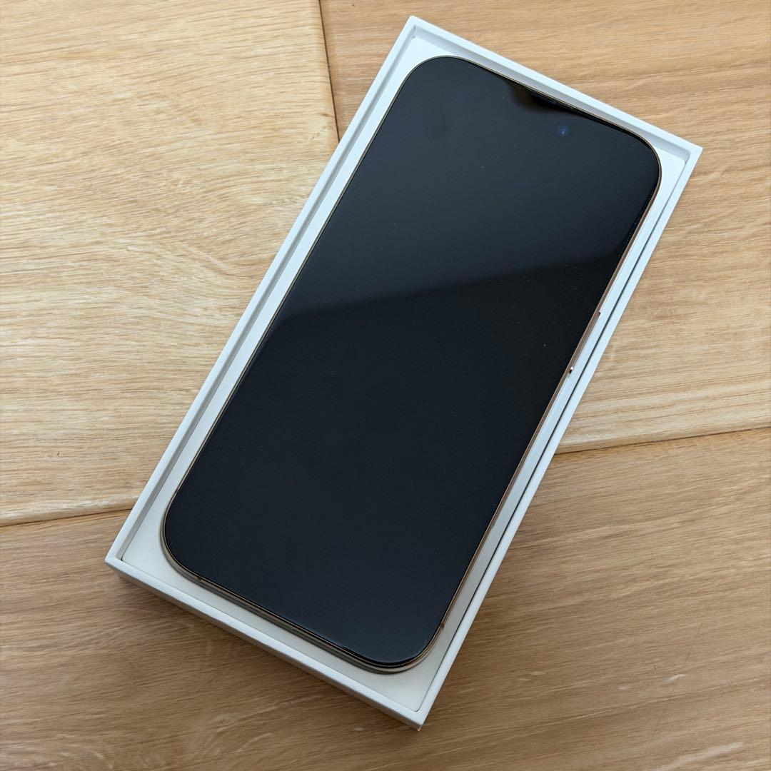 【極美品】Apple iPhone 16Pro 128GB デザートチタニウム