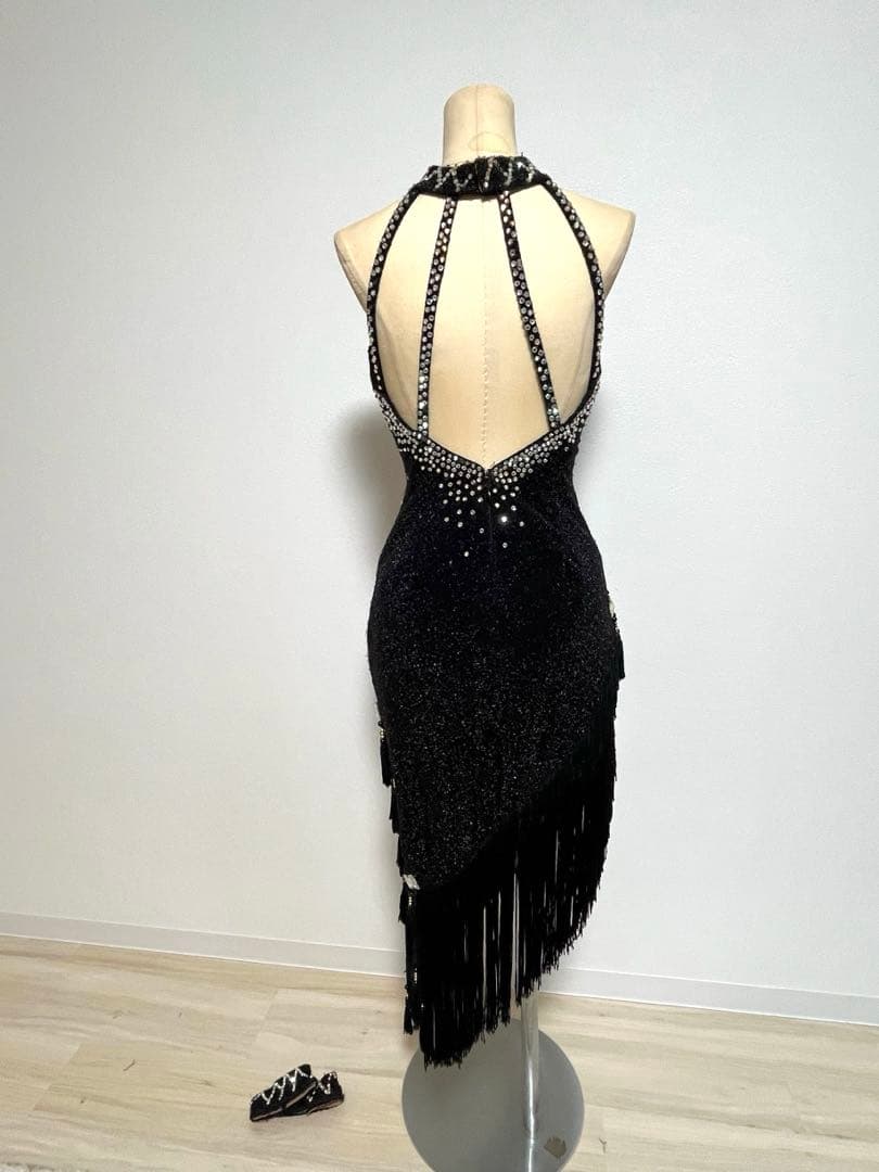 私の誕生日お値下げ！⭐️黒のフリンジのラテンドレス