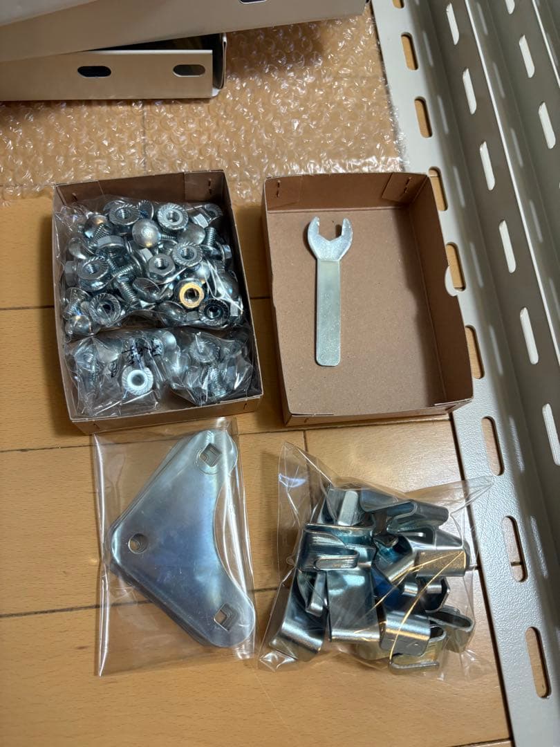 【送料込】D&DEPARTMENT 工業用スチールシェルフ　5段・アイボリー