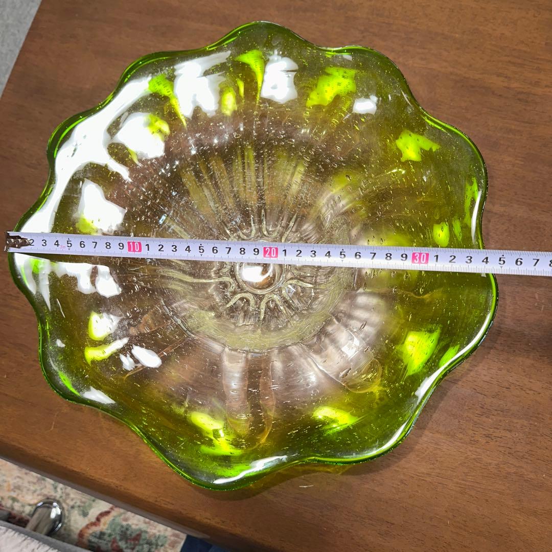 1960年代 超希少 気泡入りフラワー型フルーツボウル 透明緑色