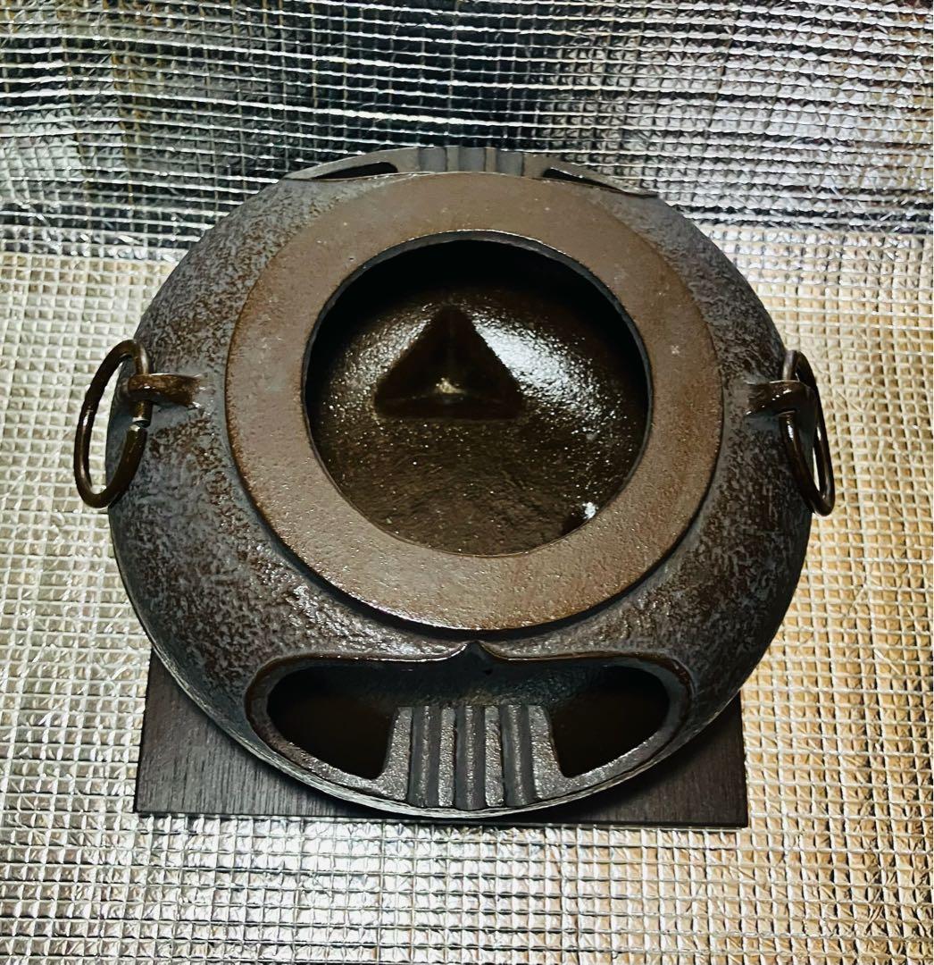 鉄製 二重構造 茶釜 専用台付き　文秀堂　南部鉄器　茶釜風灰皿　台座付き
