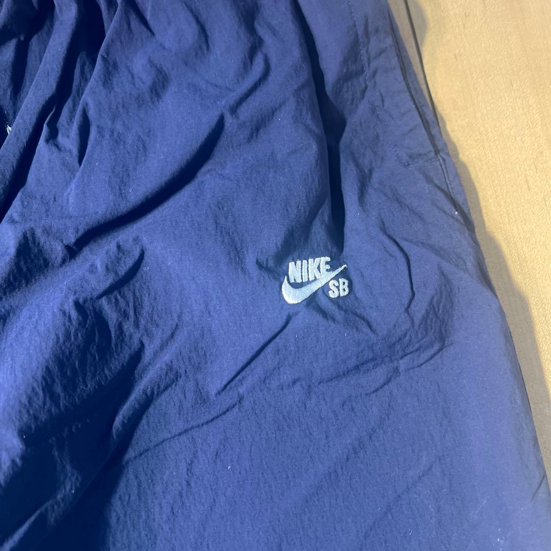 NIKESB トラックナイロンパンツ