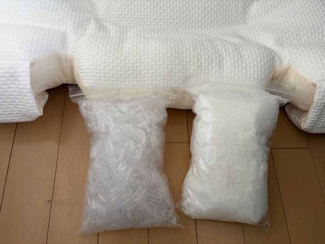 ココチファクトリー　枕　マコロン