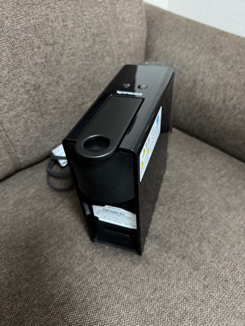 ネスプレッソ コーヒーメーカー エッセンサミニ C30ブラック 家庭用