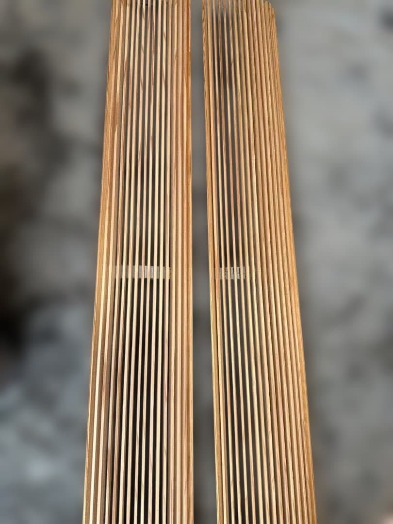 Bang & Olufsen BeoLab 8000スピーカー用の木製カバ