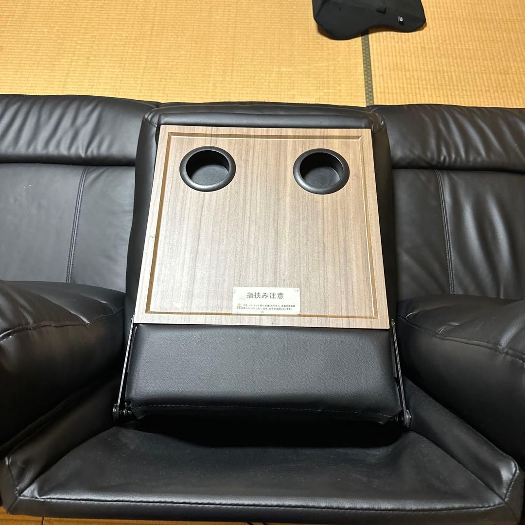 ニトリ Nビリーバ 3人掛け 電動リクライニングソファ