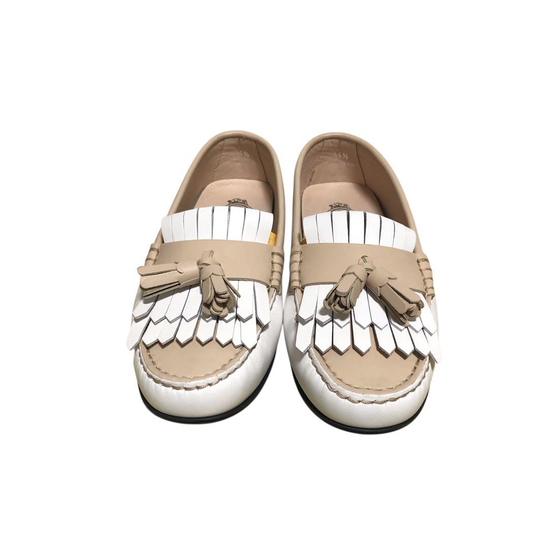 未使用 TOD'S ドライビングシューズ 34.5 フリンジ タッセル