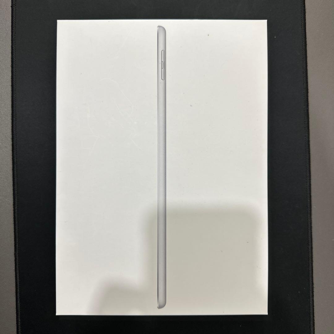 Apple iPad 9.7インチ ホワイト 第６世代 128GB WiFi