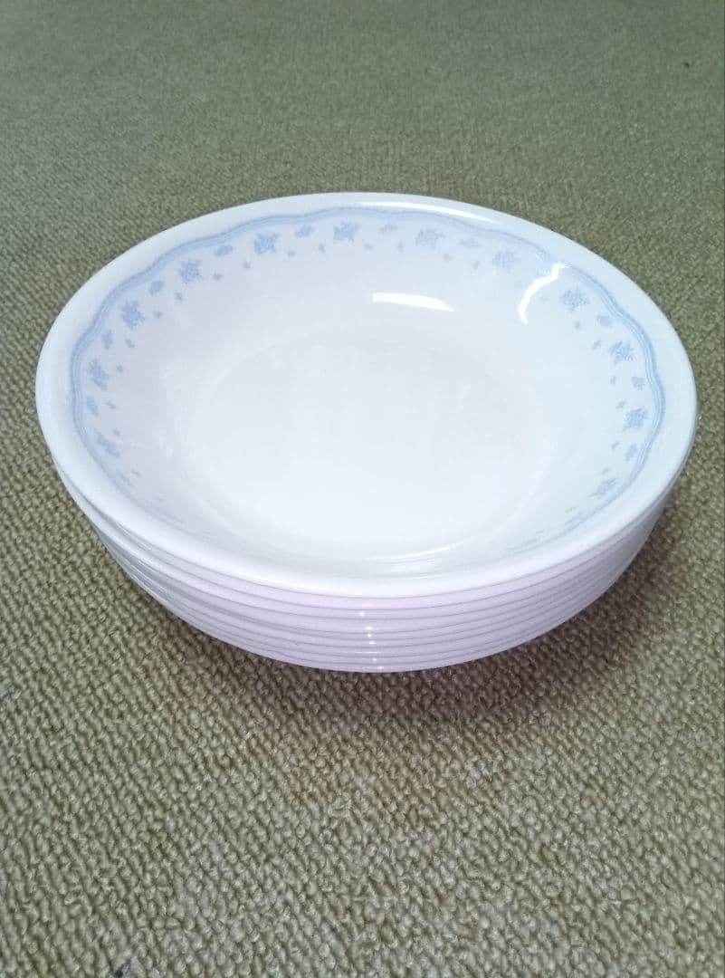 CORELLE 白地に青い花模様の皿 5枚セット