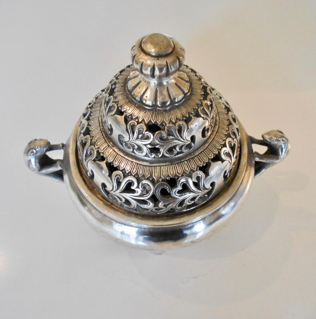 銀製の香炉！中国装飾の豪華 白銅に銀メッキ 在銘あり 古もの