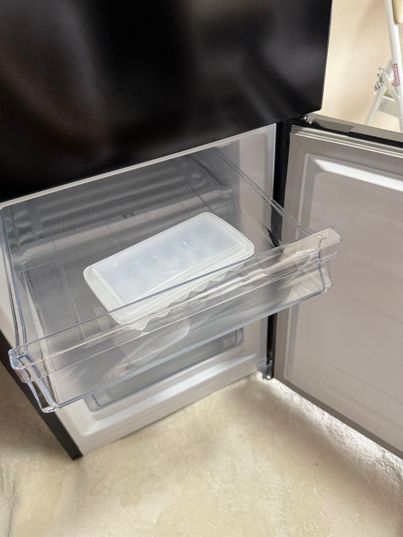 Hisense ノンフロン冷蔵庫 HR-D1701B