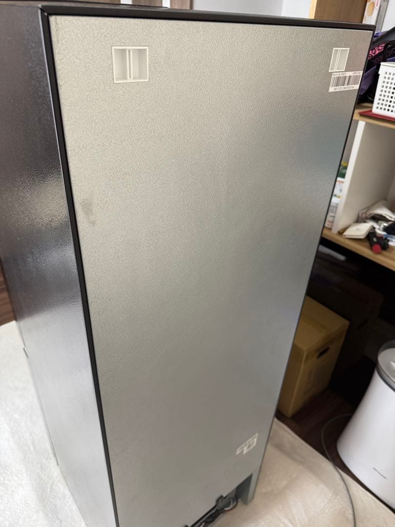 Hisense ノンフロン冷蔵庫 HR-D1701B