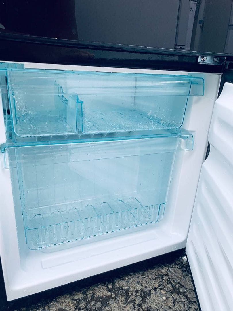 送料設置無料　ユーイング ノンフロン冷凍冷蔵庫 UR-FG110J