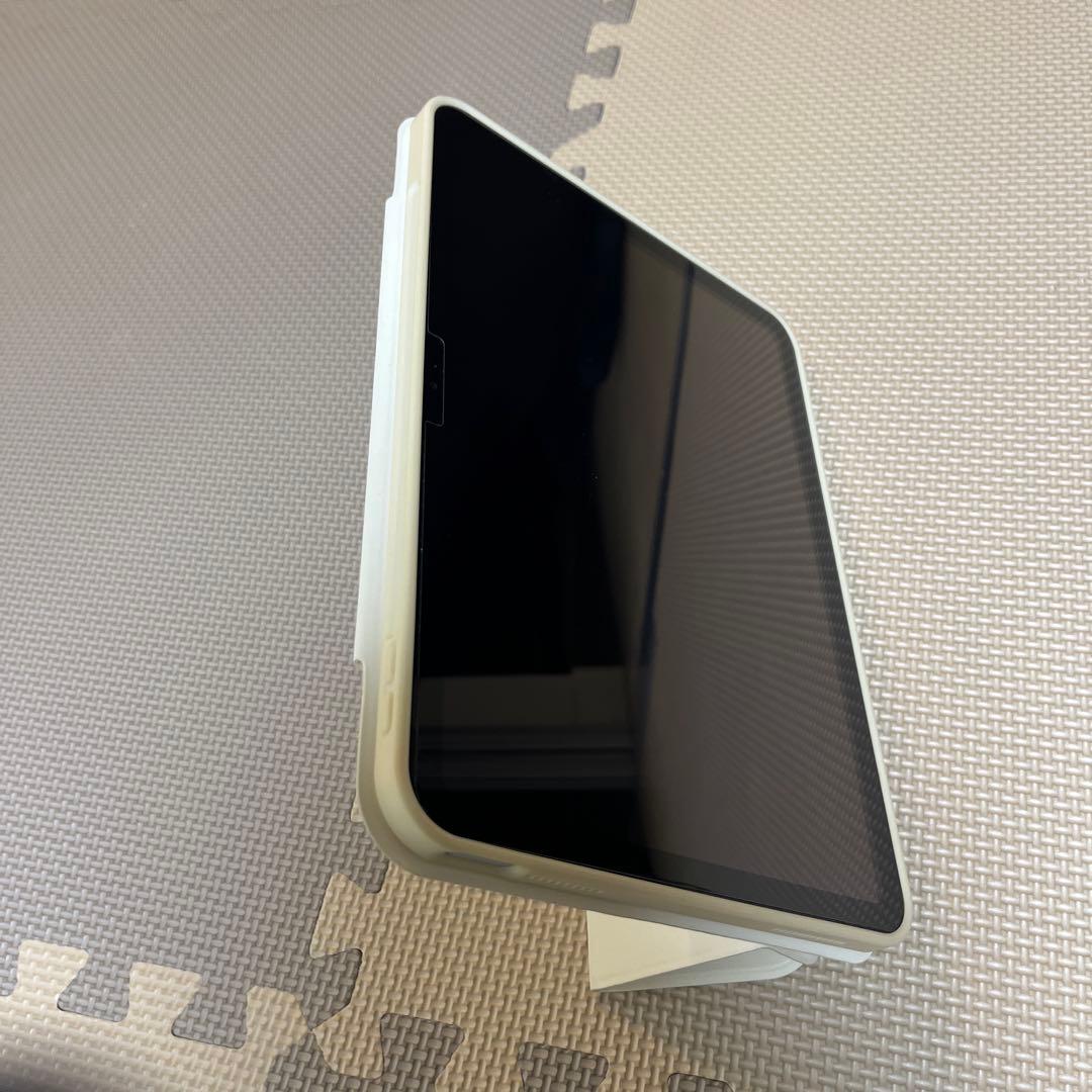 iPad無印第10世代 wi-fi 64gb 本体 シルバー カバー&フィルム付