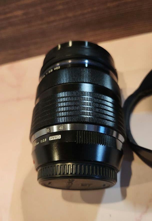 OLYMPUS M.ZUIKO PRO ED 12-40 f2.8レンズ