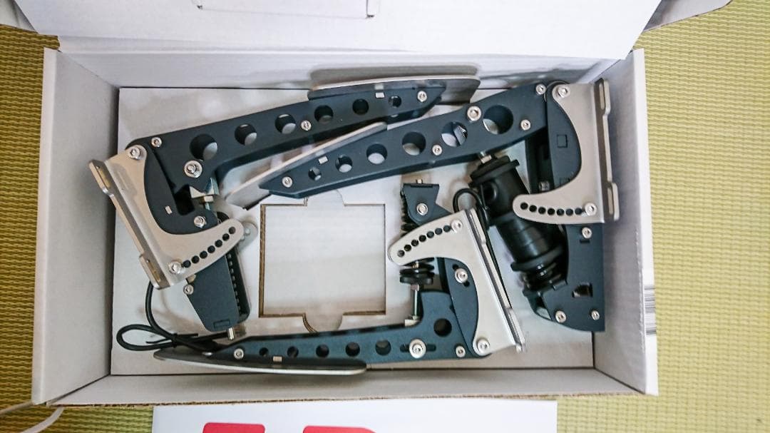 Heusinkveldレーシングシムペダル Sprint 3-pedal 新品