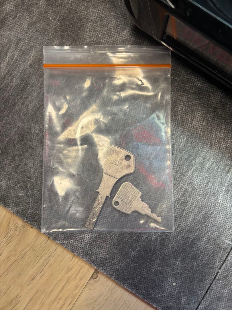 パチスロ　6号機　バーサスリヴァイズ　不要機付き