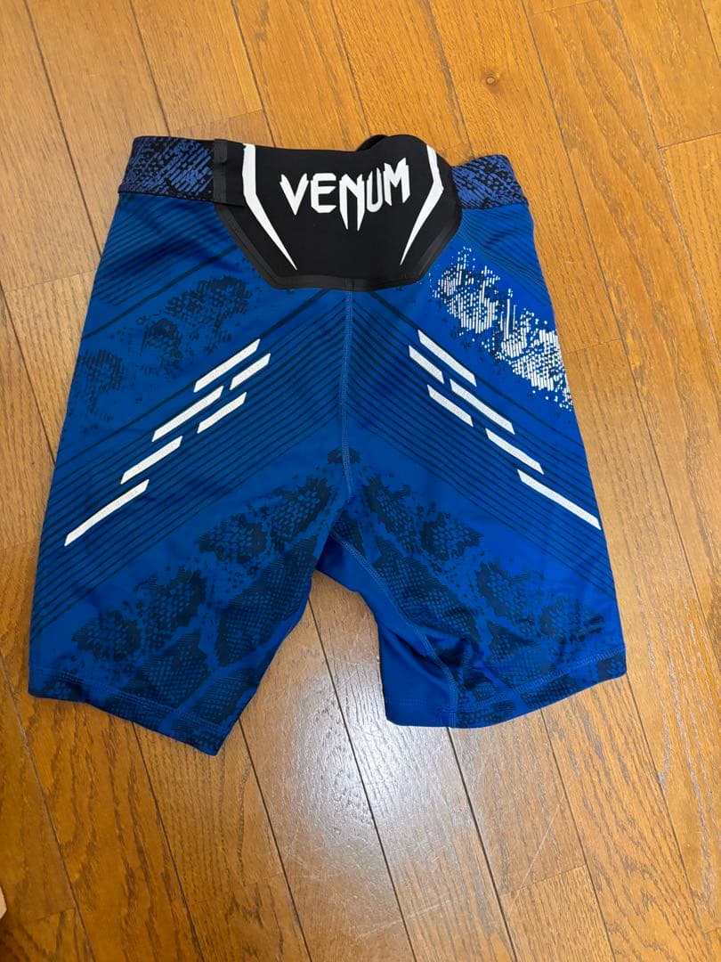 [品薄品] ufcファイトパンツ　Mサイズ