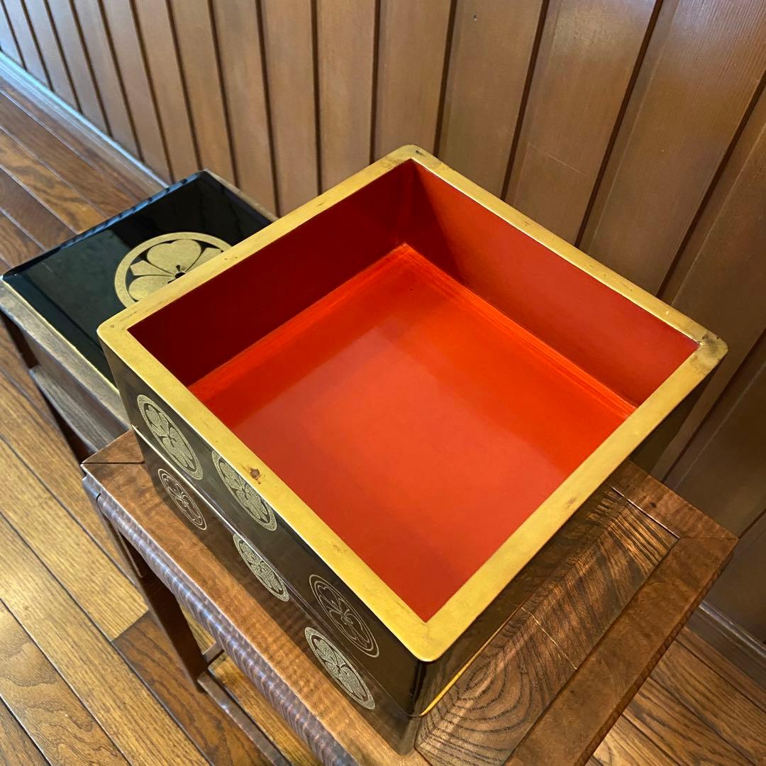 輪島塗　四段重箱　定紋八寸重箱　点彫り沈金　共箱付