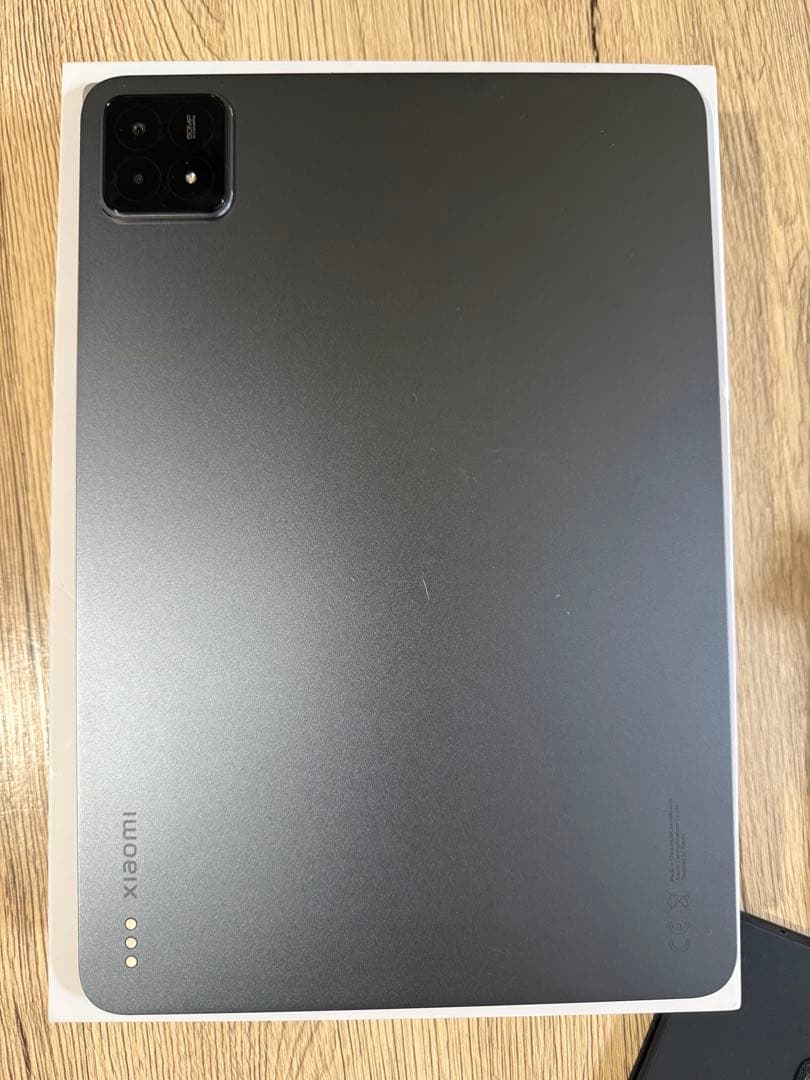 Xiaomi Pad 6S Pro 本体 120W充電器 専用ケース２つ