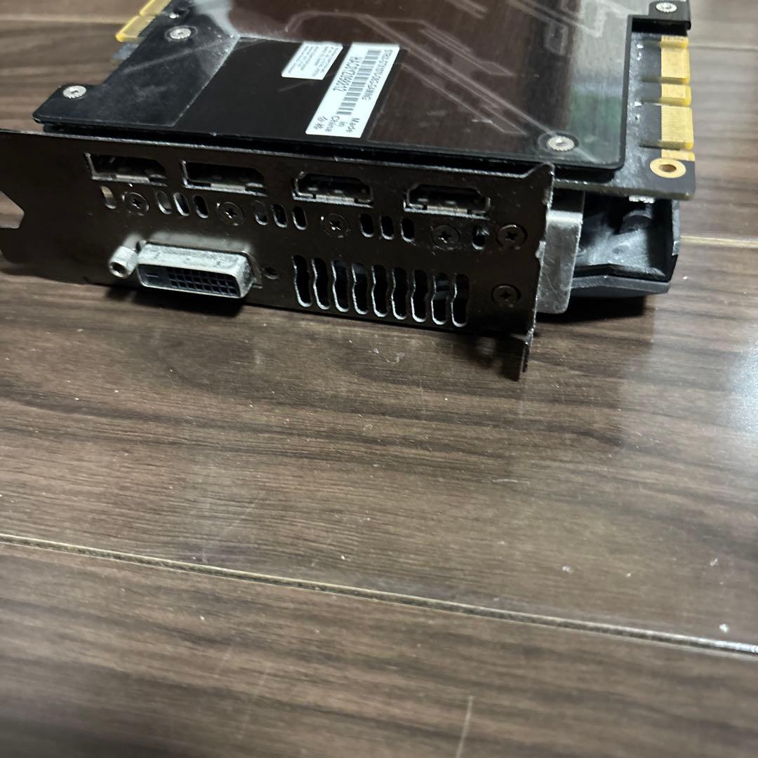 グラフィックボード・グラボ・ビデオカード ASUS ROG STRIX-GTX1070-O8G-GAMING