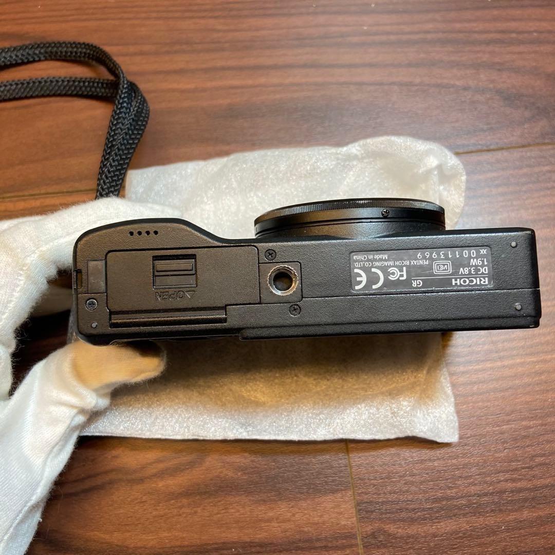 RICOH GR デジカメ ほぼ新品 4934