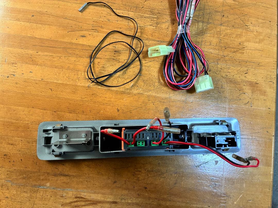 ハイエース　リアヒーター移設　温度調整コントロールキット　セミオート化