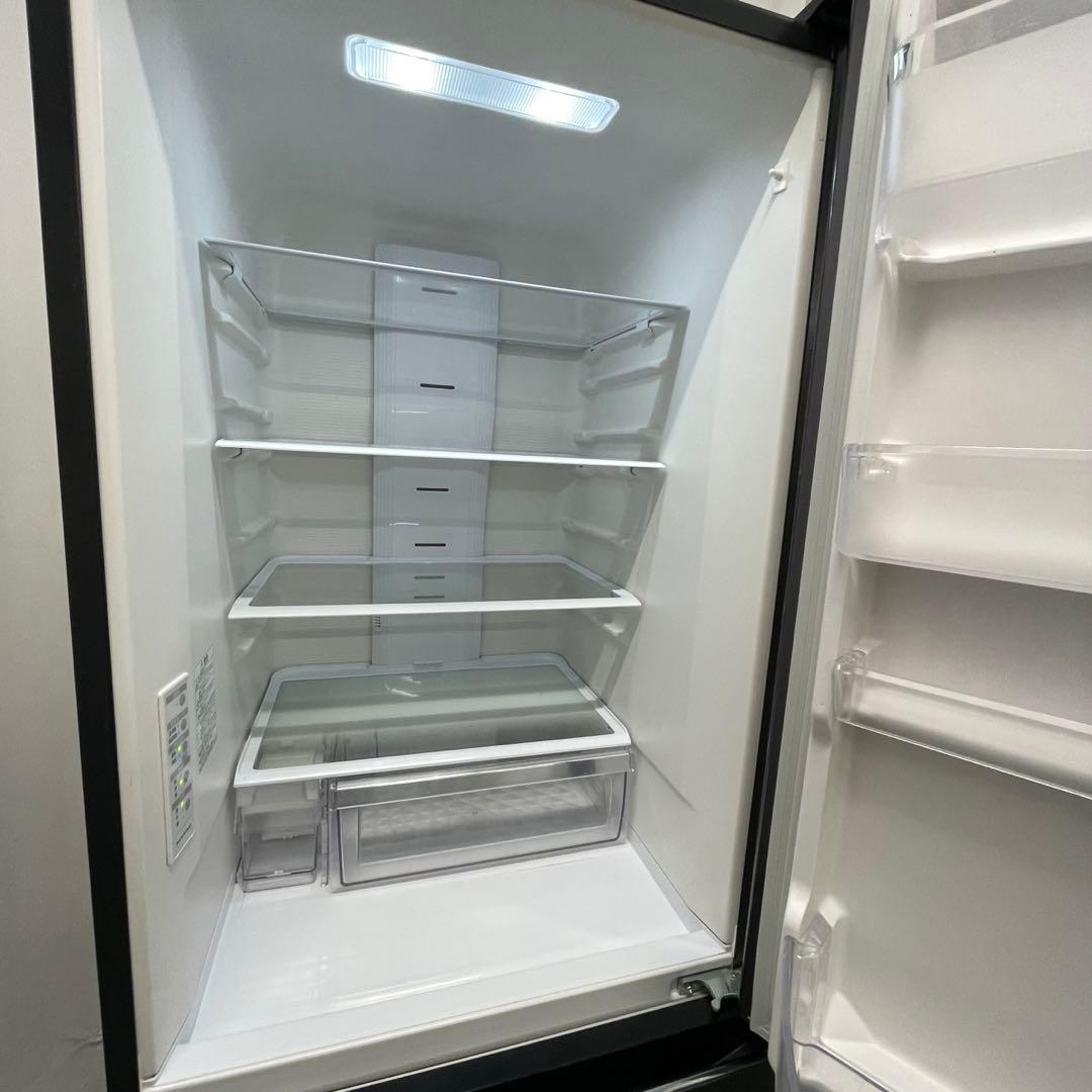 445⭕️冷蔵庫　日立　350ℓ　まんなか野菜　黒　大型　右開き　中古　設置無料