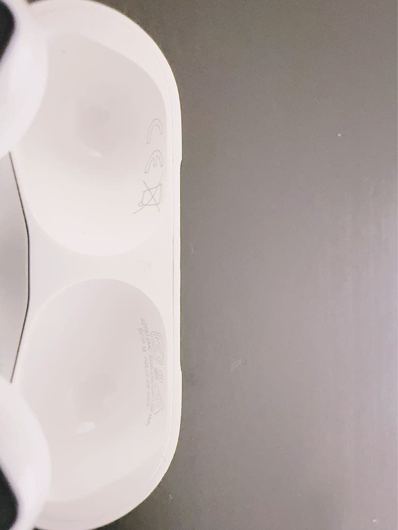 Apple AirPods Pro 第一世代