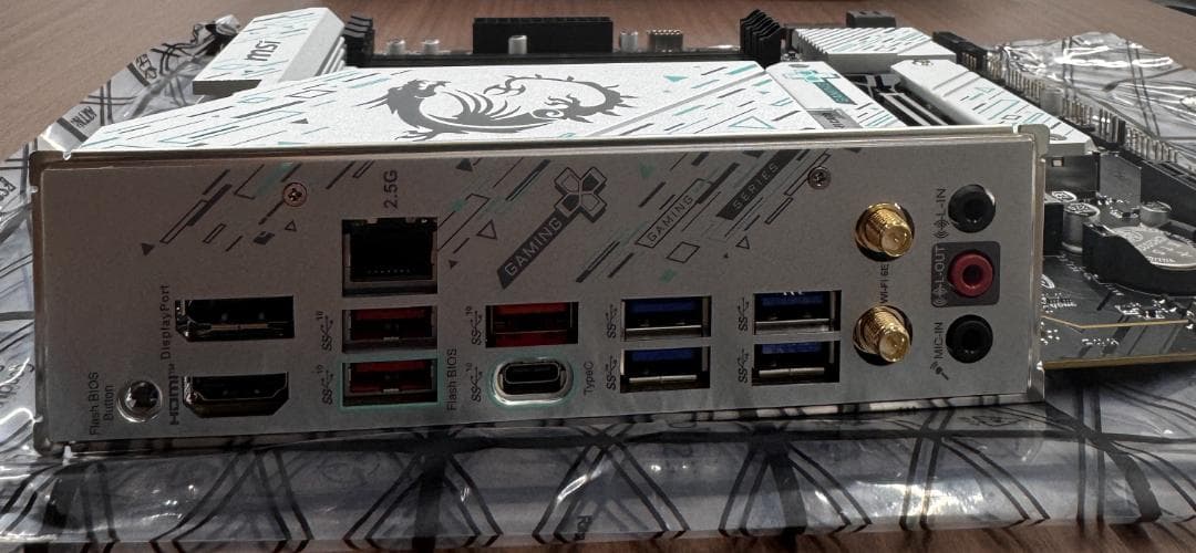 y*1様 B650M GAMING PLUS WIFI マザーボード ID 80