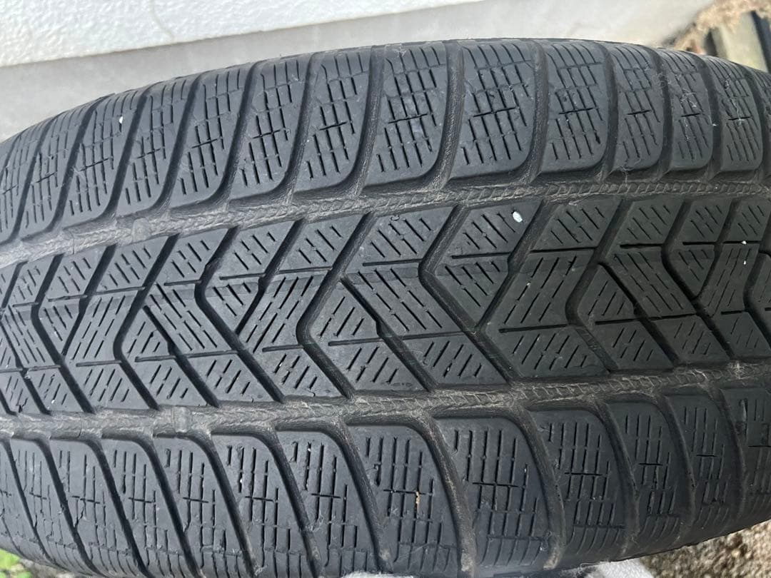 レンジローバー MAK 255/55R20 スタッドレス 4本