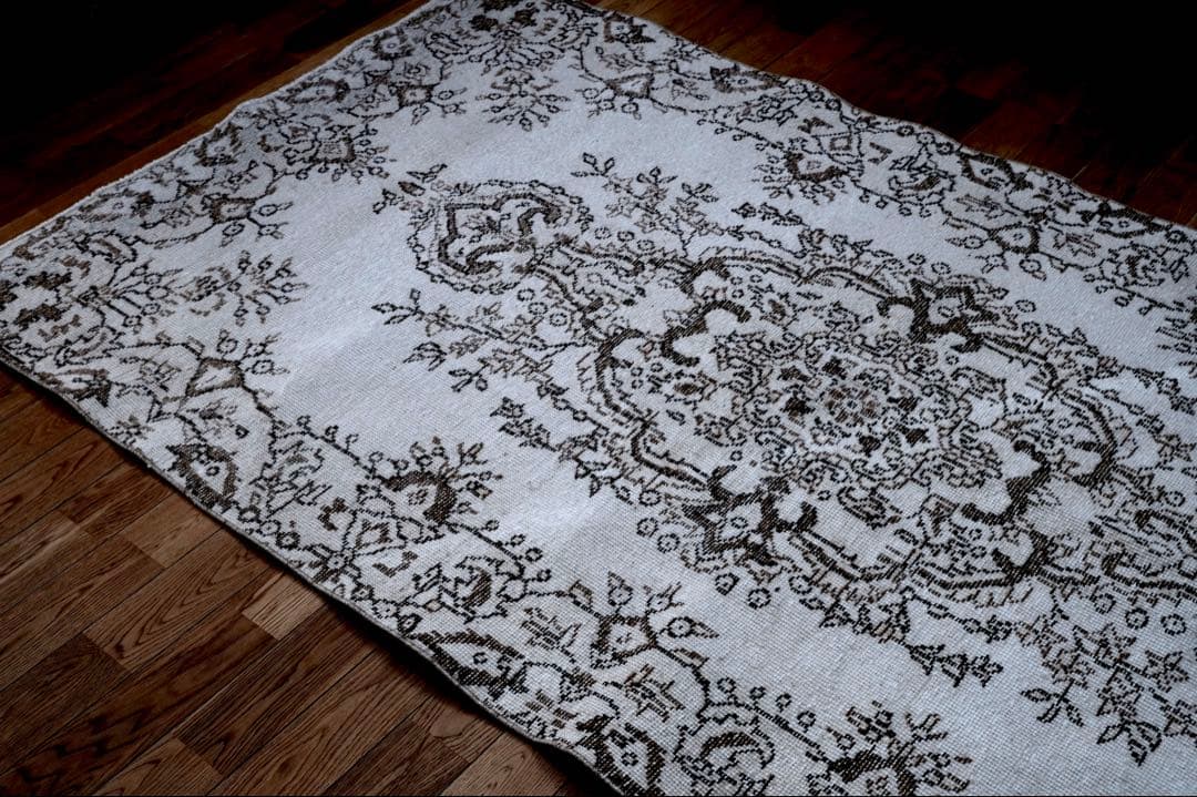 Vintage Turkish Rug トルコラグ モノトーン グレージュ ラグ
