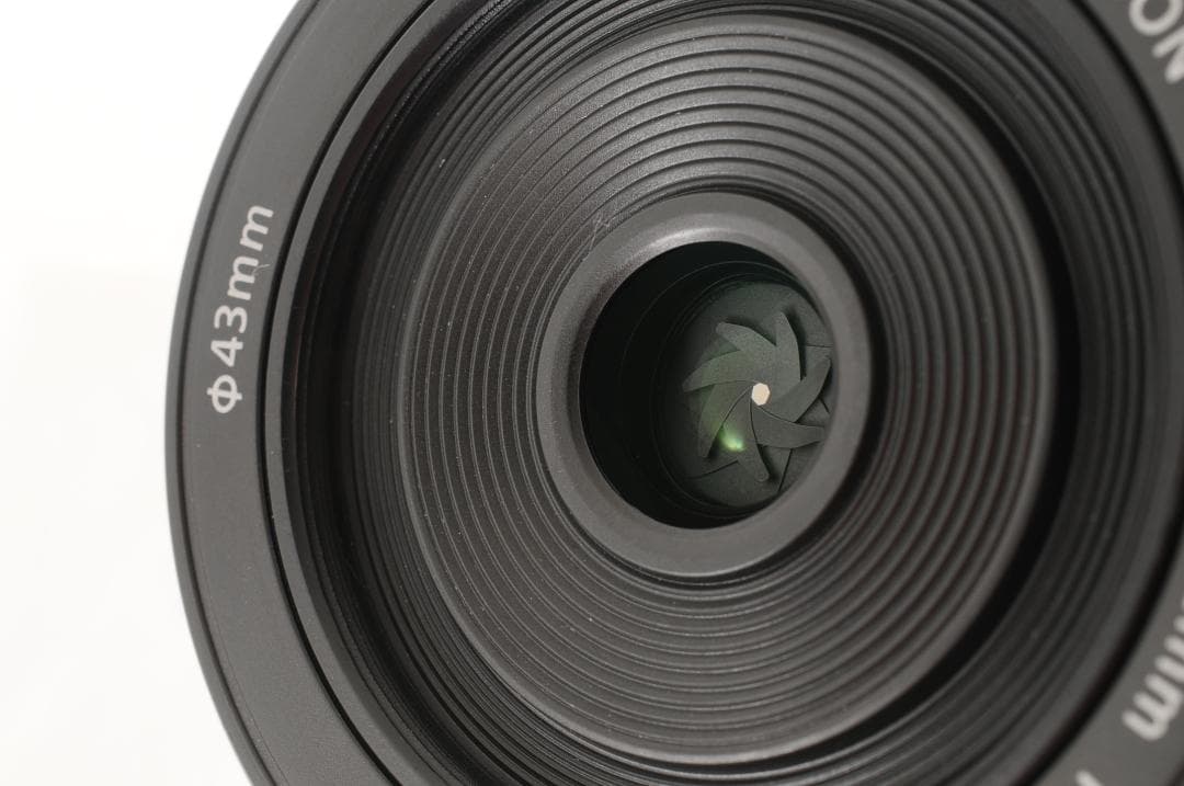 【フード・フィルター】Canon EF-M 22mm F2 STM 手振補正あり