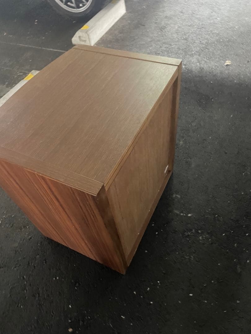 シモンズ　ナイトテーブル　サイドテーブル