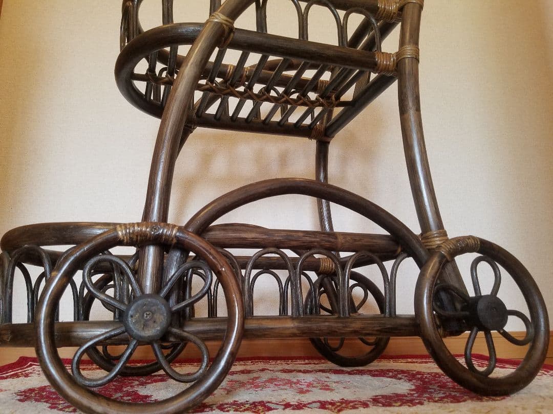 ヴィンテージ 高級家具 オールドラタン ラック 乳母車 フラワーベース