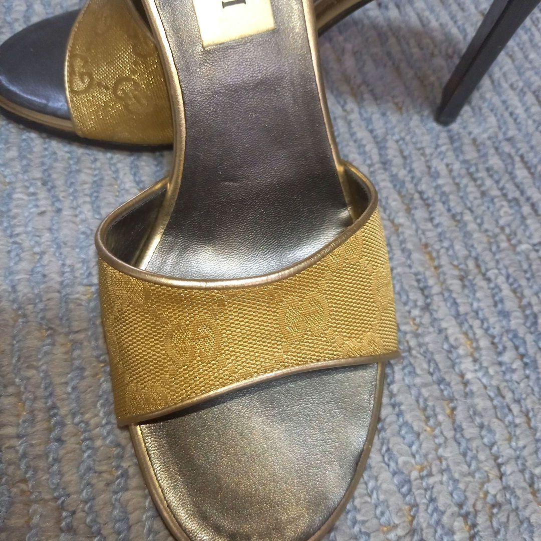 GUCCI ゴールド ハイヒールサンダル