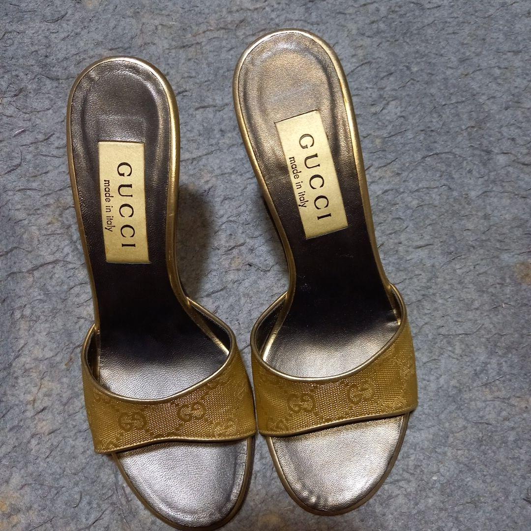 GUCCI ゴールド ハイヒールサンダル