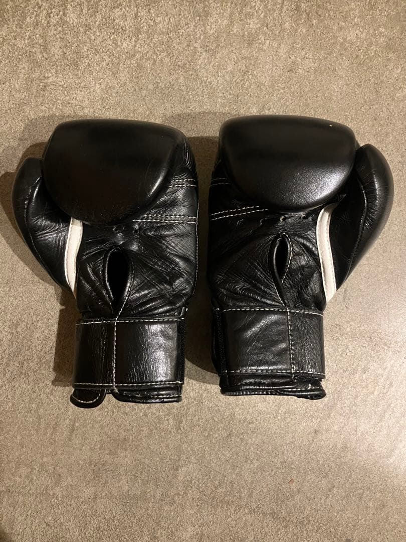 Winning ウィニングボクシンググローブ ブラック 8オンス MS-200B