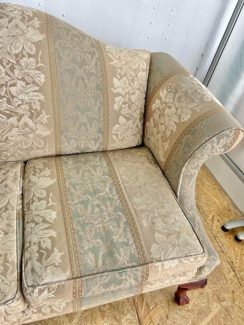 523 チェア イーセンアーレン ソファ 3人 猫脚 クラシック 大塚家具　b