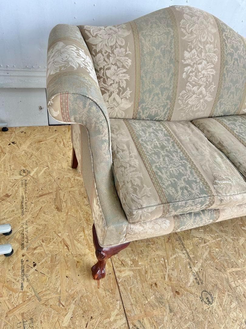 523 チェア イーセンアーレン ソファ 3人 猫脚 クラシック 大塚家具　b