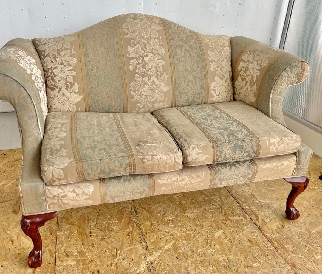 523 チェア イーセンアーレン ソファ 3人 猫脚 クラシック 大塚家具　b