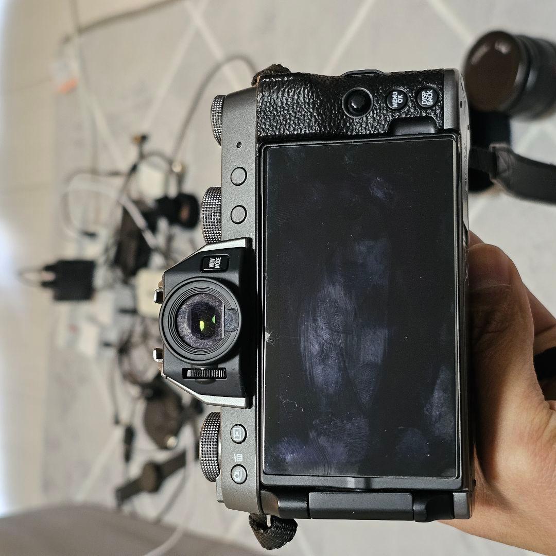 Fujifilm X-T200 ミラーレスカメラとレンズセット