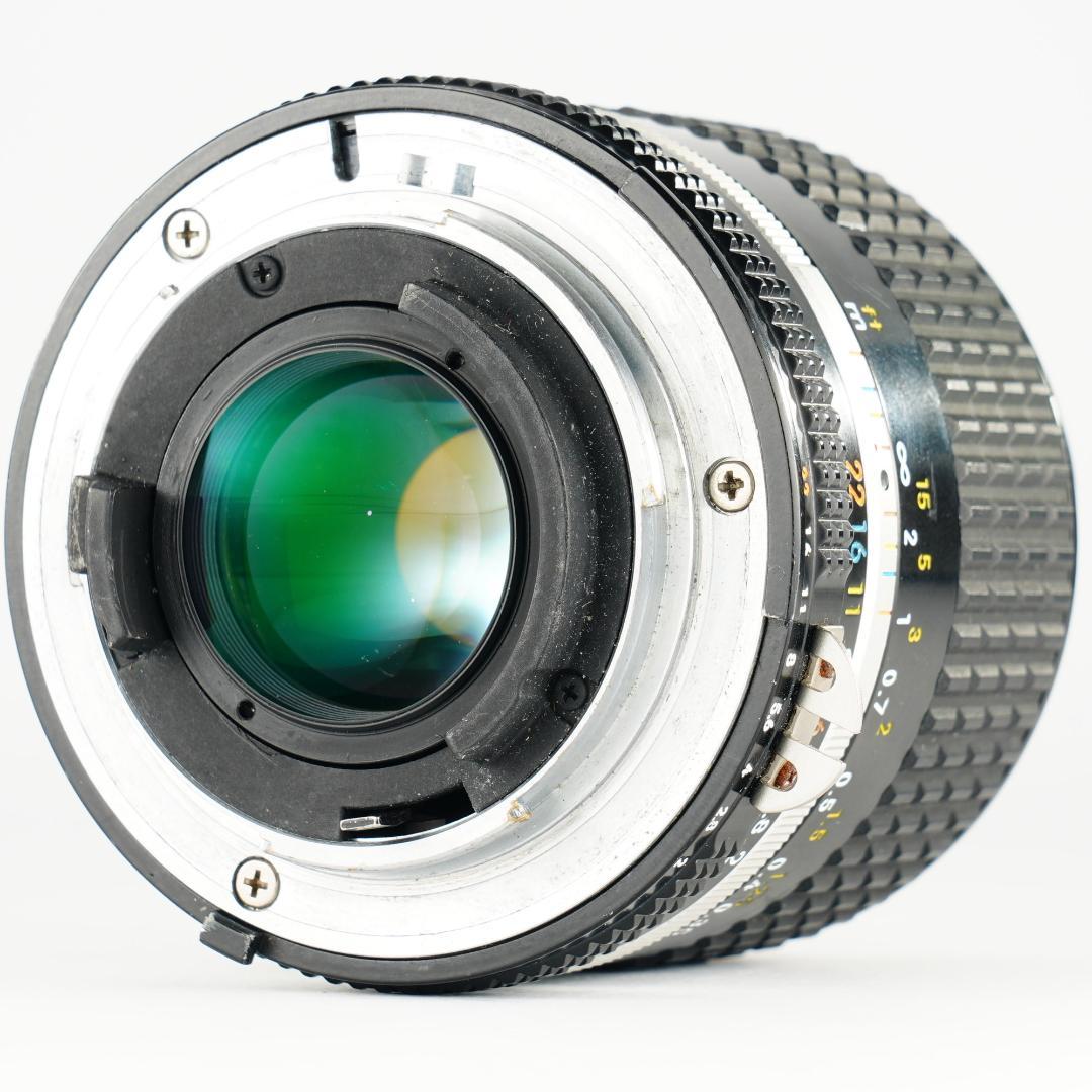 【寄れる大口径】Nikon Ai-s Nikkor 28mm F2 919