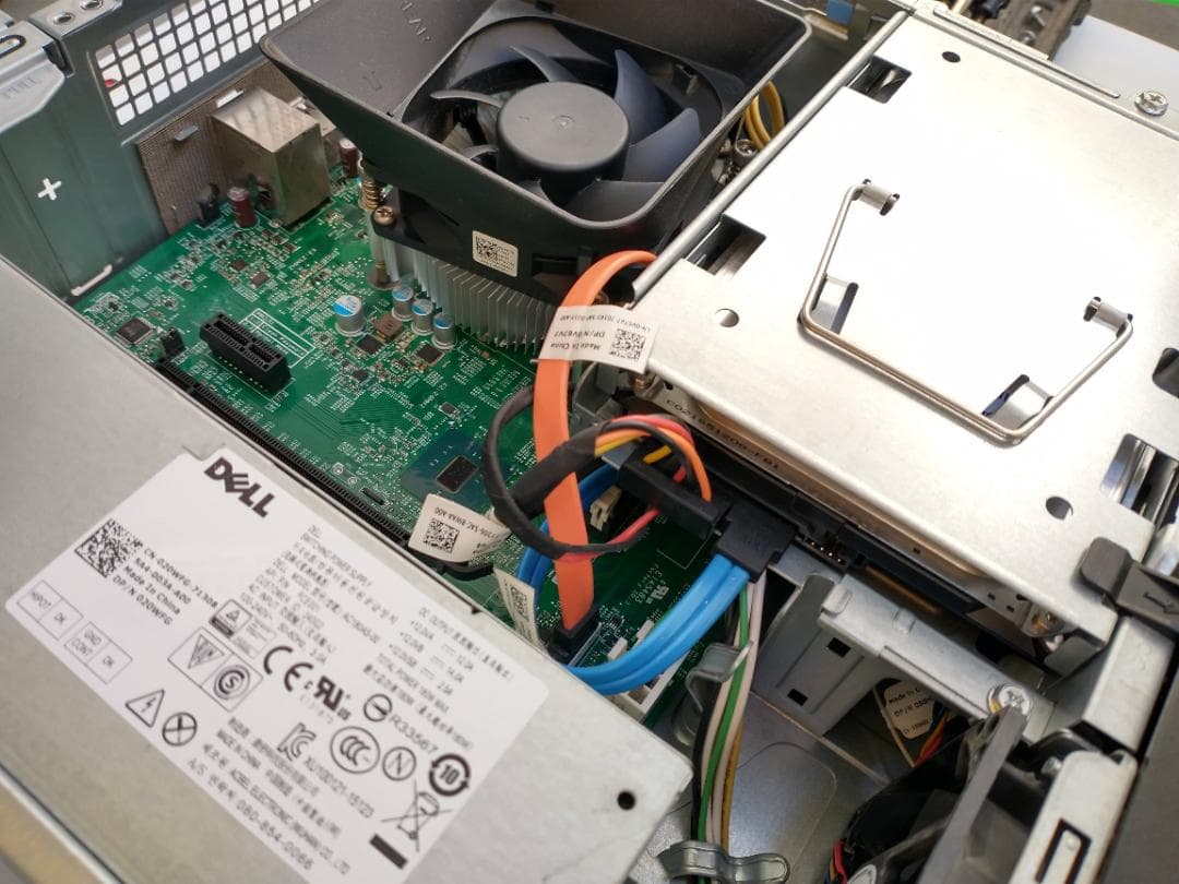 Dellパソコン Win10 64ビット New Inspiron デスクトップ