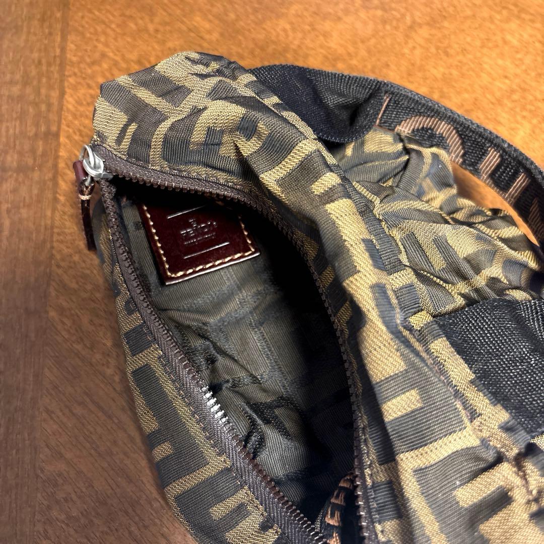 FENDI フェンディ人気 ズッカ柄 ハンドバッグ