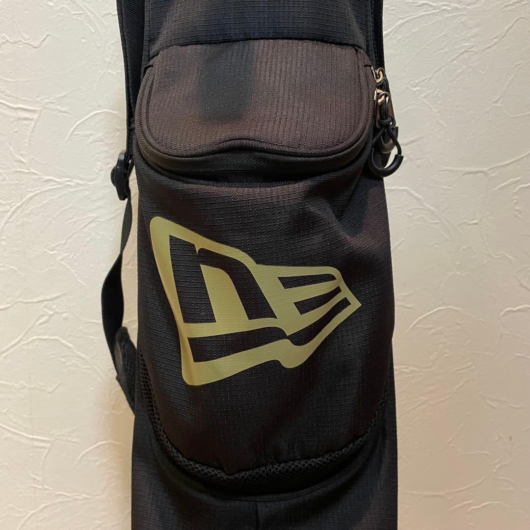 ニューエラ(NEW ERA)セルフスタンドバッグ ブラック / 金ロゴ