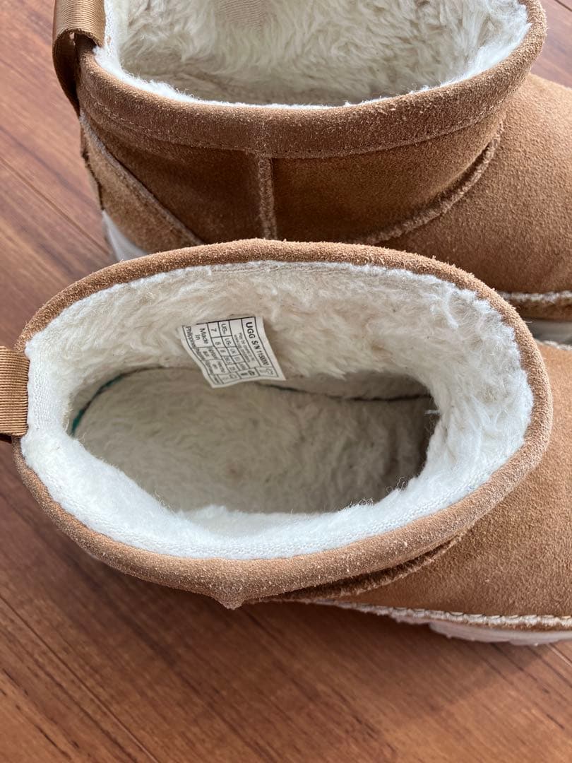 UGGヴェンチャー デイズ ウルトラ ミニ ブーツ 25.0