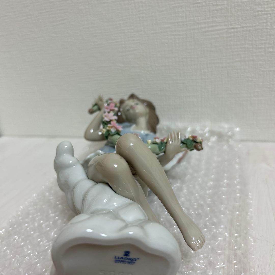 リヤドロLLADRO 「妖精と花飾り」　新品！